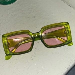 Green and pink glasses